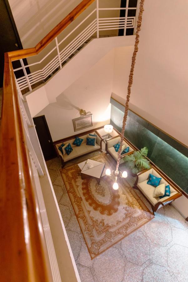 Vip House Hotel Peshawar Exterior photo