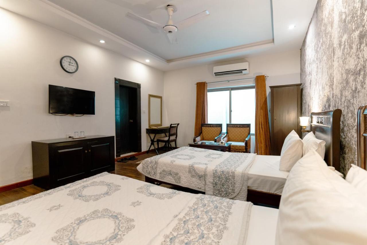 Vip House Hotel Peshawar Exterior photo